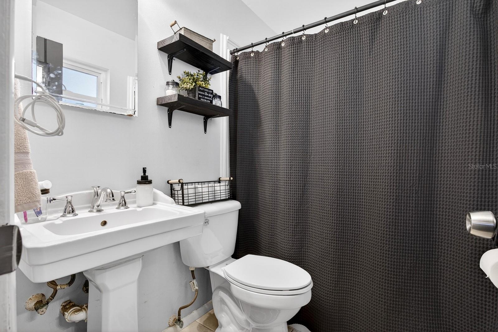 Image 14 of 30 For 2804 Kathryn Avenue