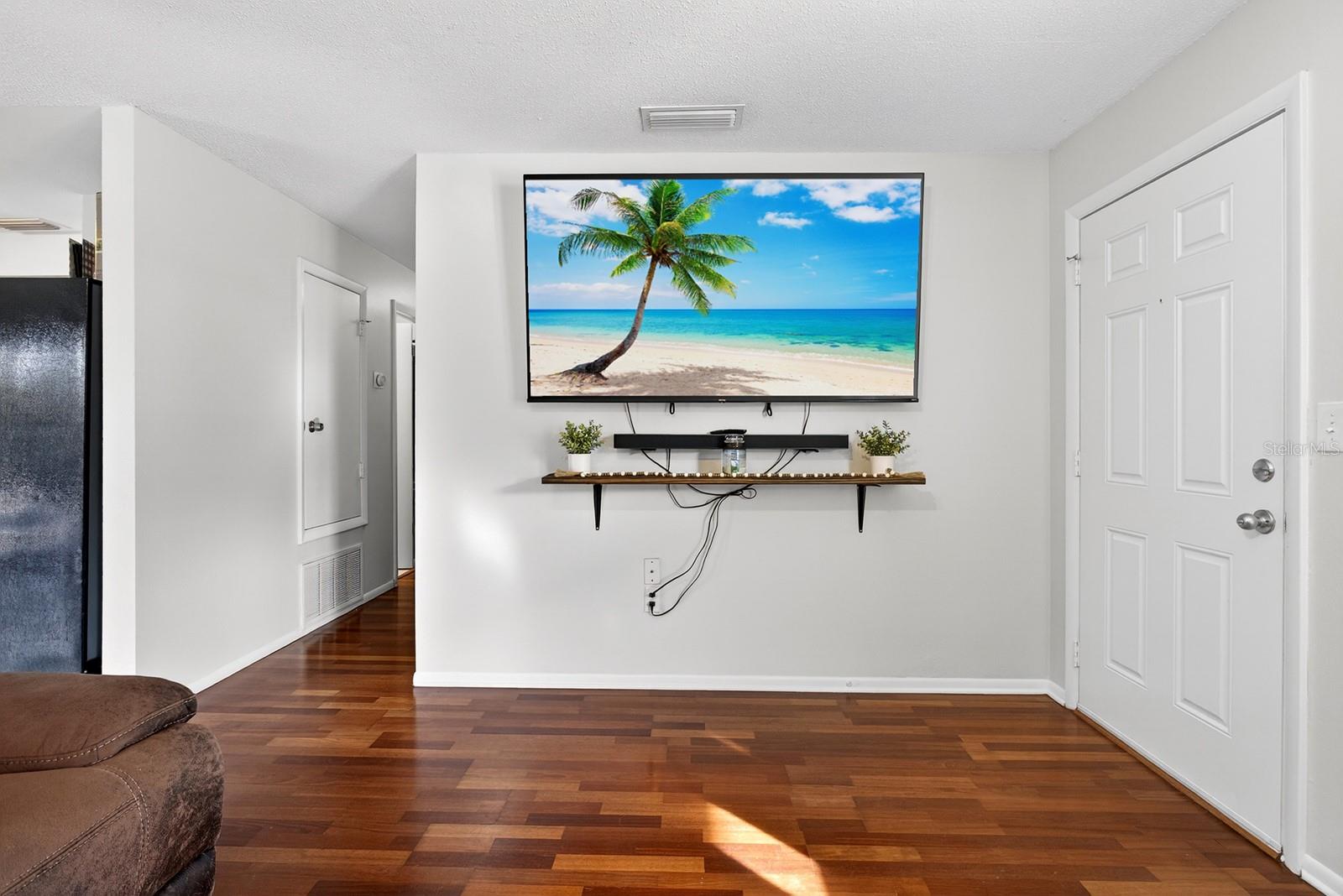 Image 8 of 30 For 2804 Kathryn Avenue