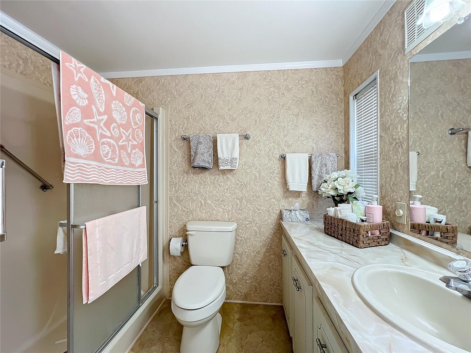 Image 18 of 44 For 6336 Bayberry Blvd Ne