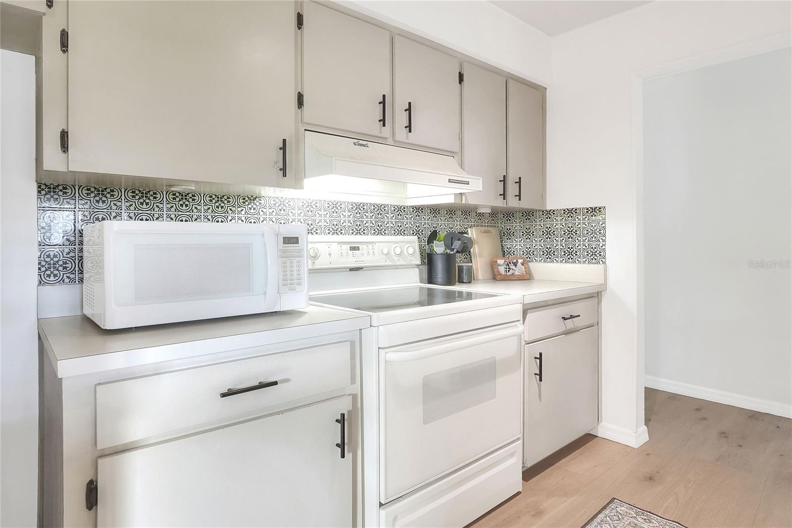 Image 13 of 41 For 3830 Bent Tree Loop E