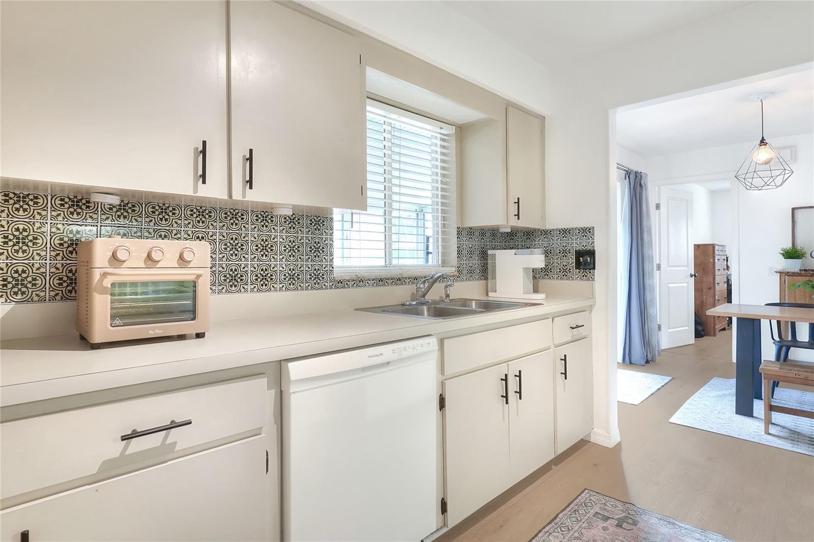 Image 14 of 41 For 3830 Bent Tree Loop E