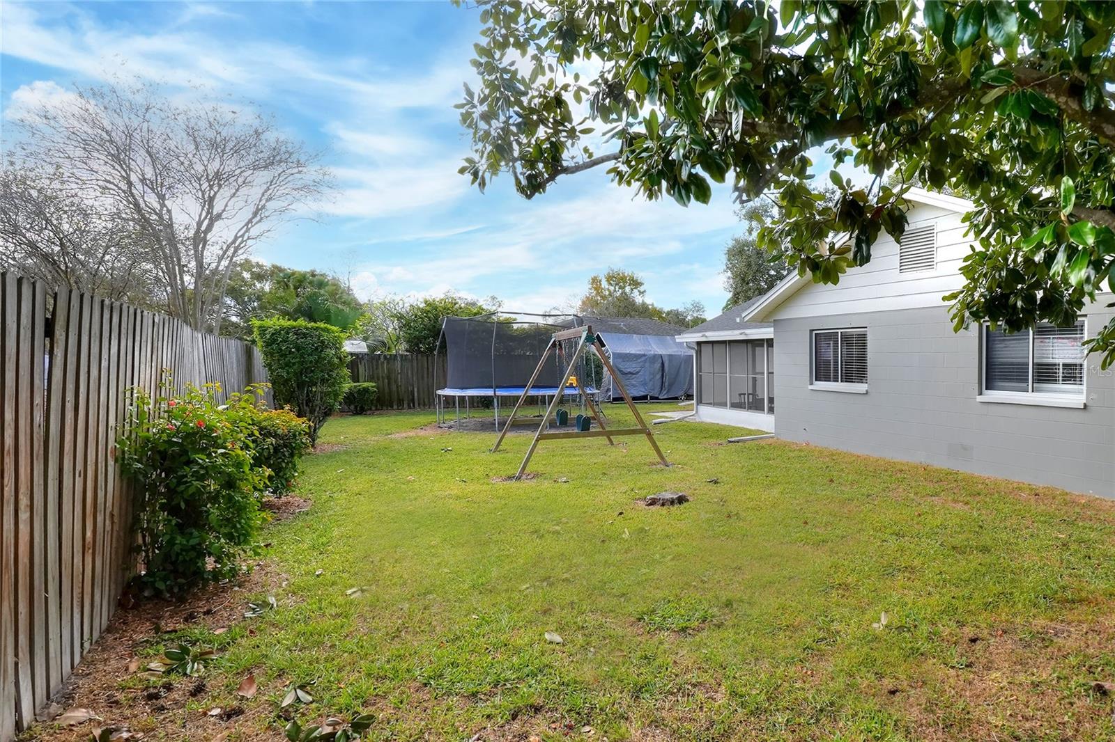 Image 33 of 41 For 3830 Bent Tree Loop E