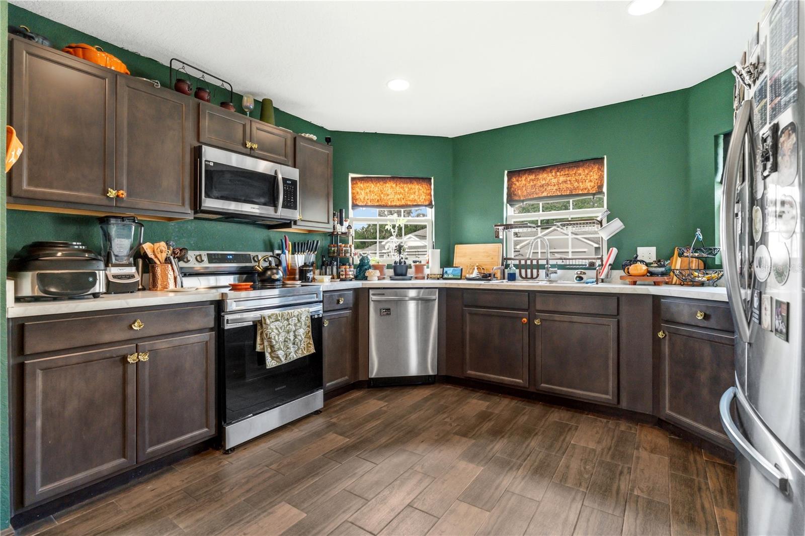 Image 11 of 39 For 1895 Thompson Preserve Boulevard