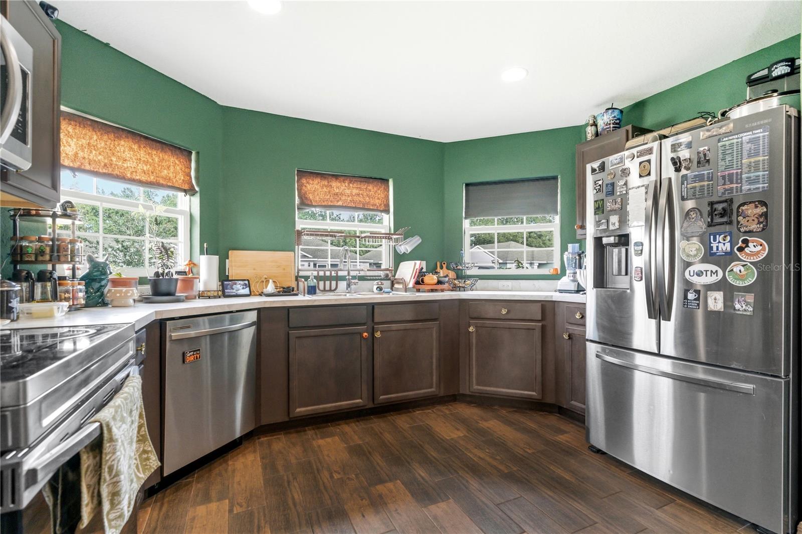 Image 13 of 39 For 1895 Thompson Preserve Boulevard