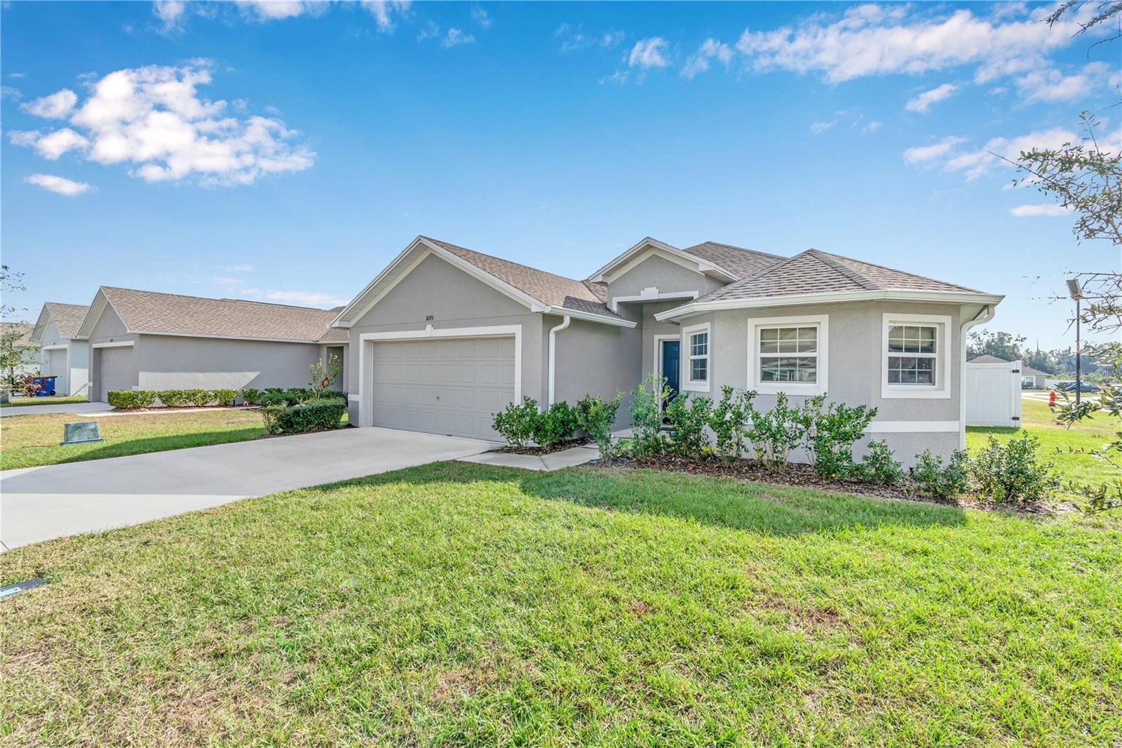 Image 32 of 39 For 1895 Thompson Preserve Boulevard