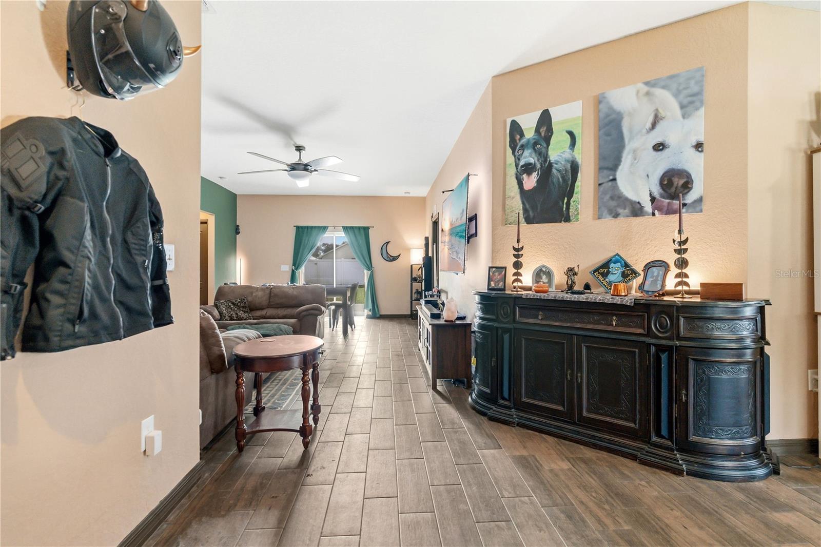 Image 4 of 39 For 1895 Thompson Preserve Boulevard