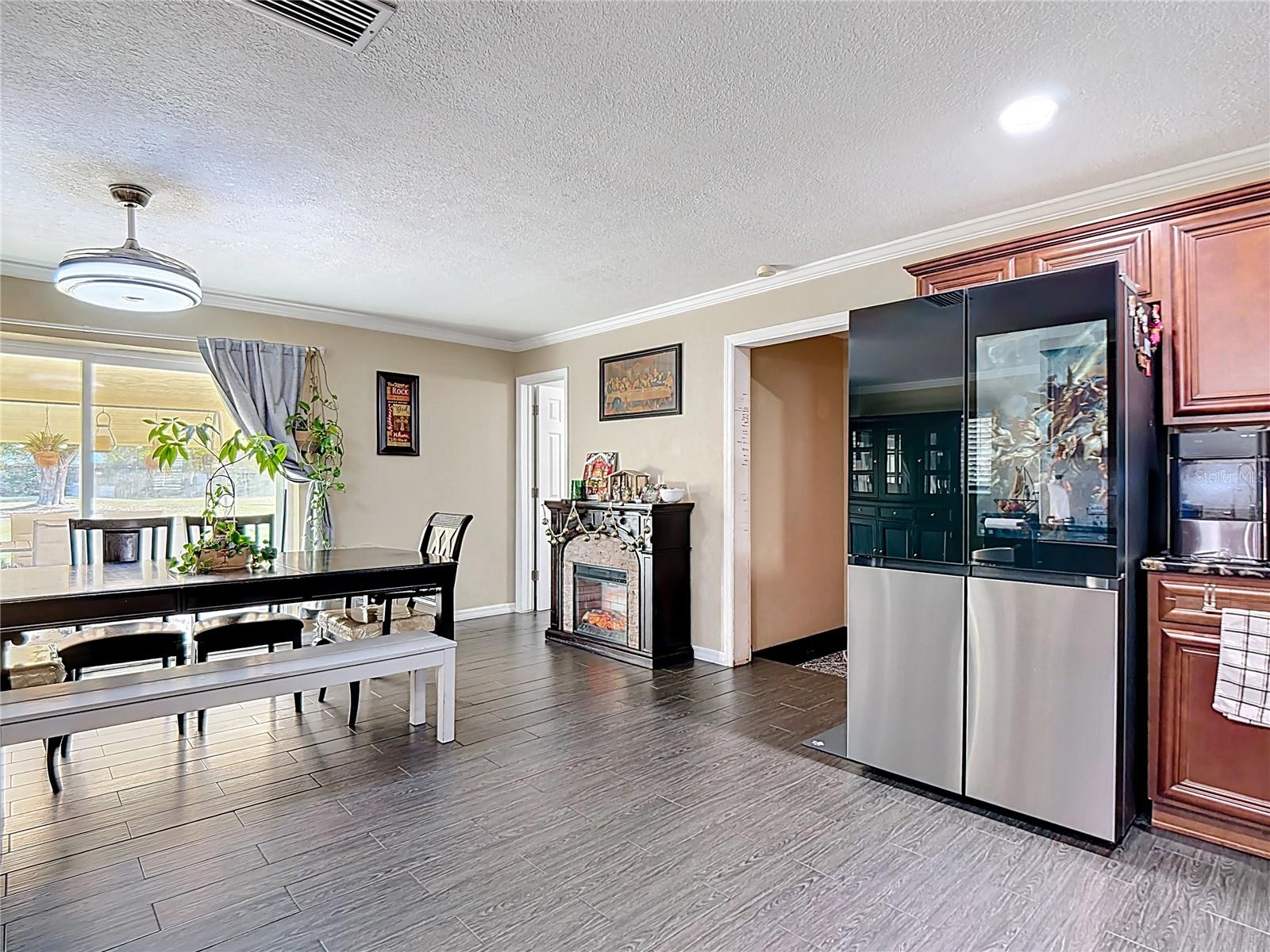 Image 11 of 52 For 5811 Sawyer Road