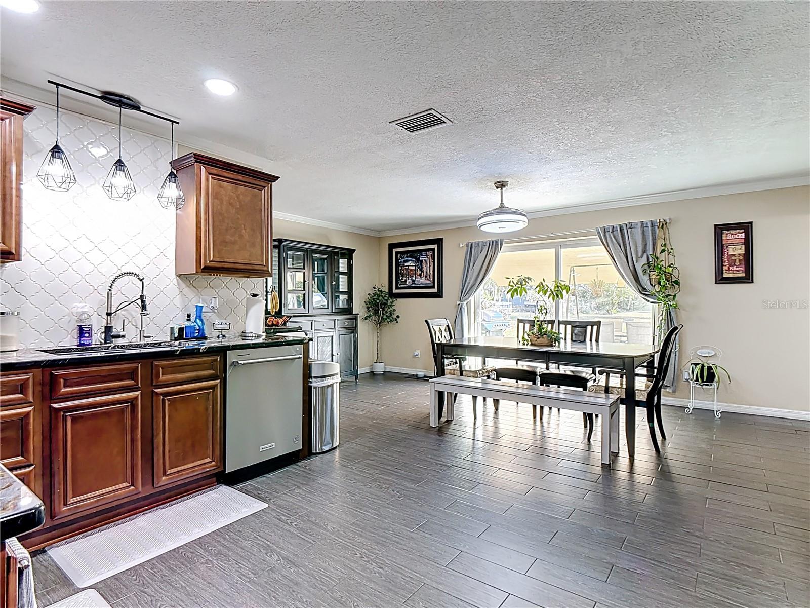 Image 12 of 52 For 5811 Sawyer Road