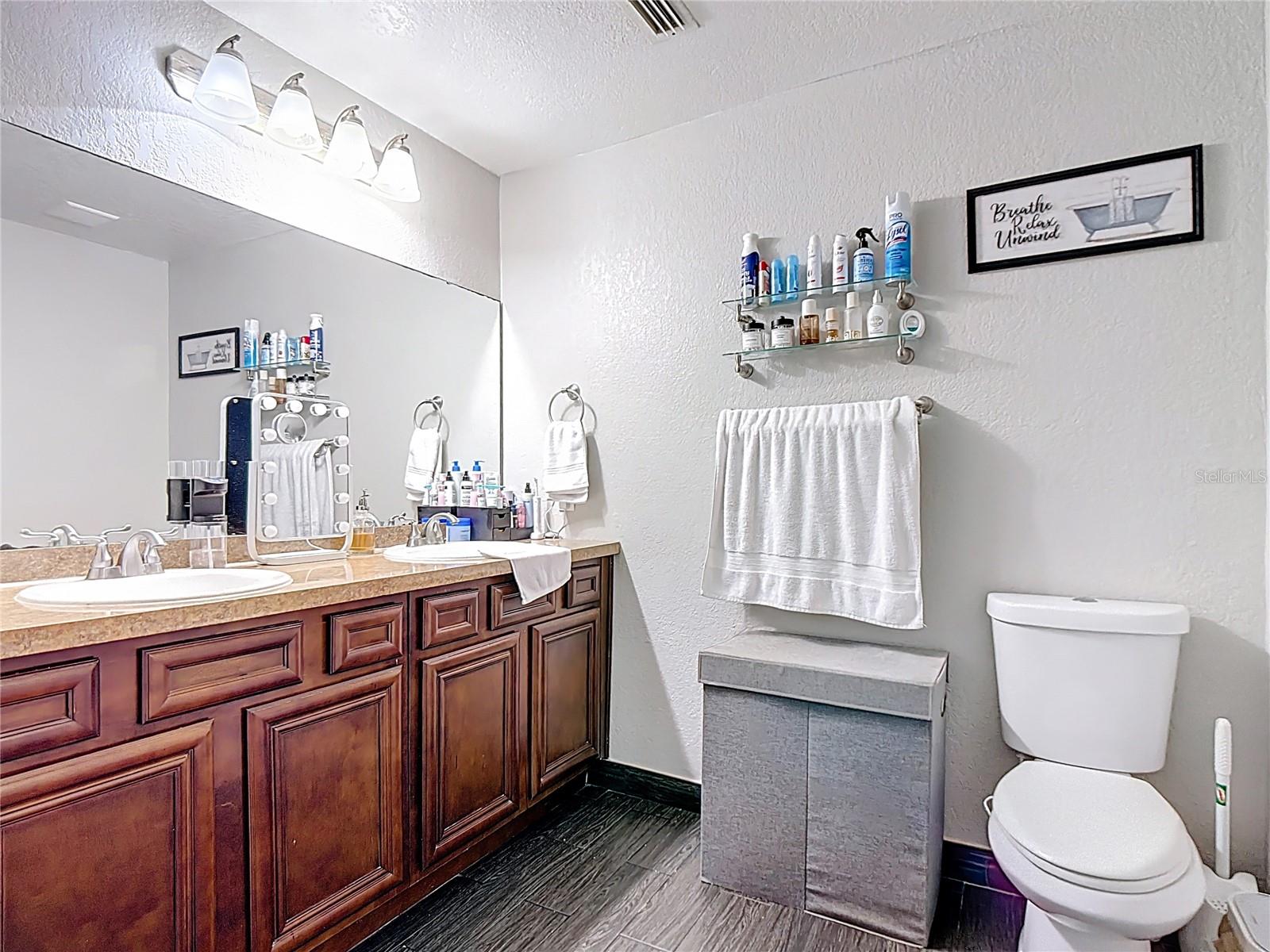 Image 26 of 52 For 5811 Sawyer Road