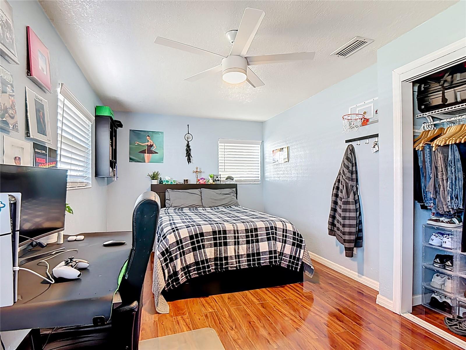 Image 33 of 52 For 5811 Sawyer Road