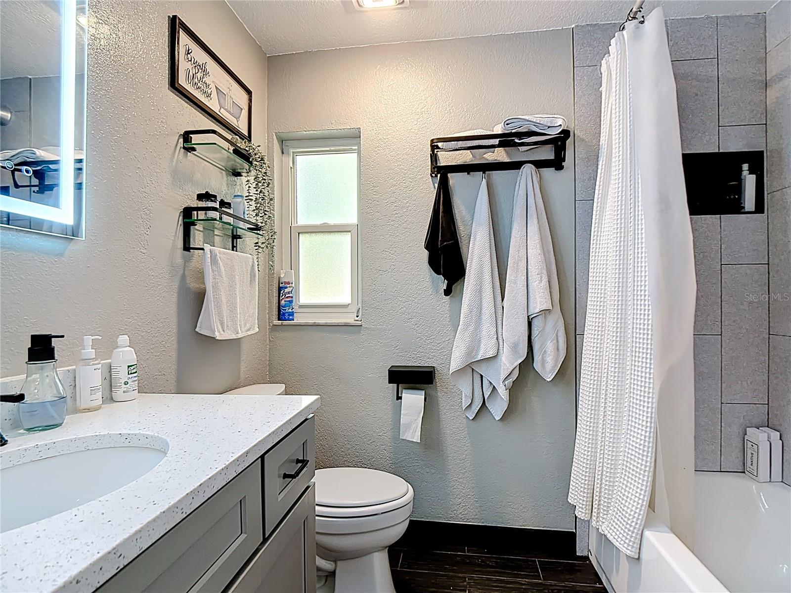 Image 35 of 52 For 5811 Sawyer Road