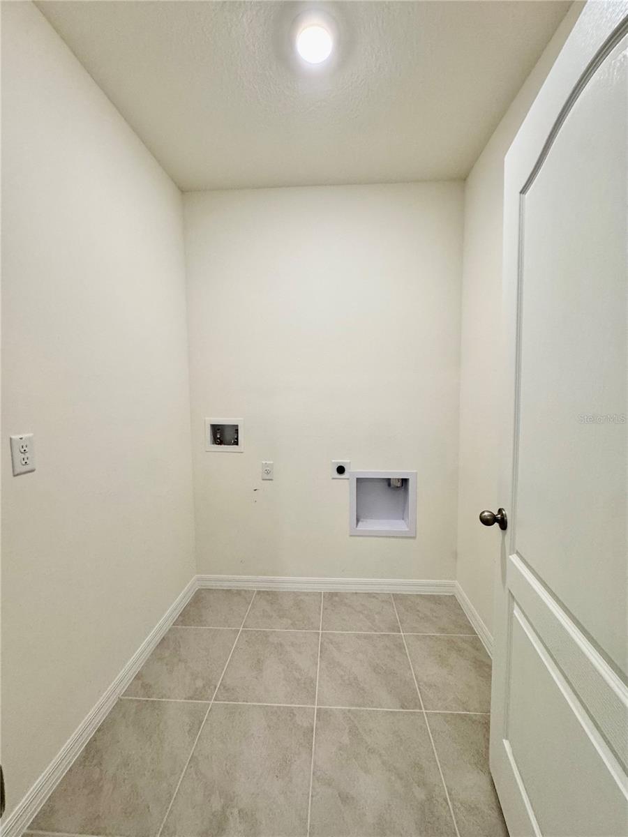 Image 22 of 31 For 1530 Ridgeback Lane