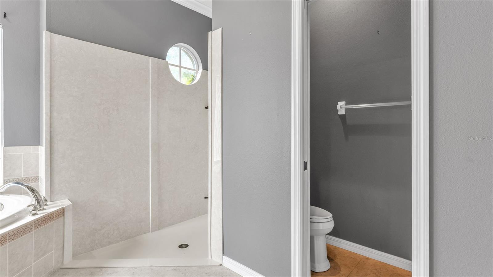 Image 34 of 76 For 1210 Facet View Way