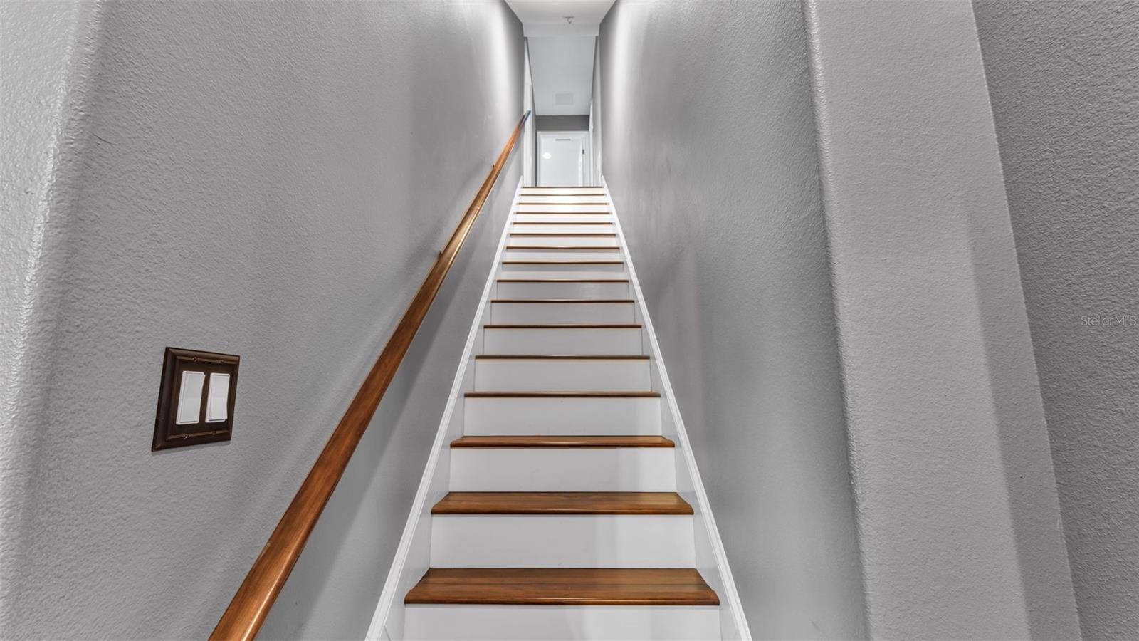 Image 42 of 76 For 1210 Facet View Way