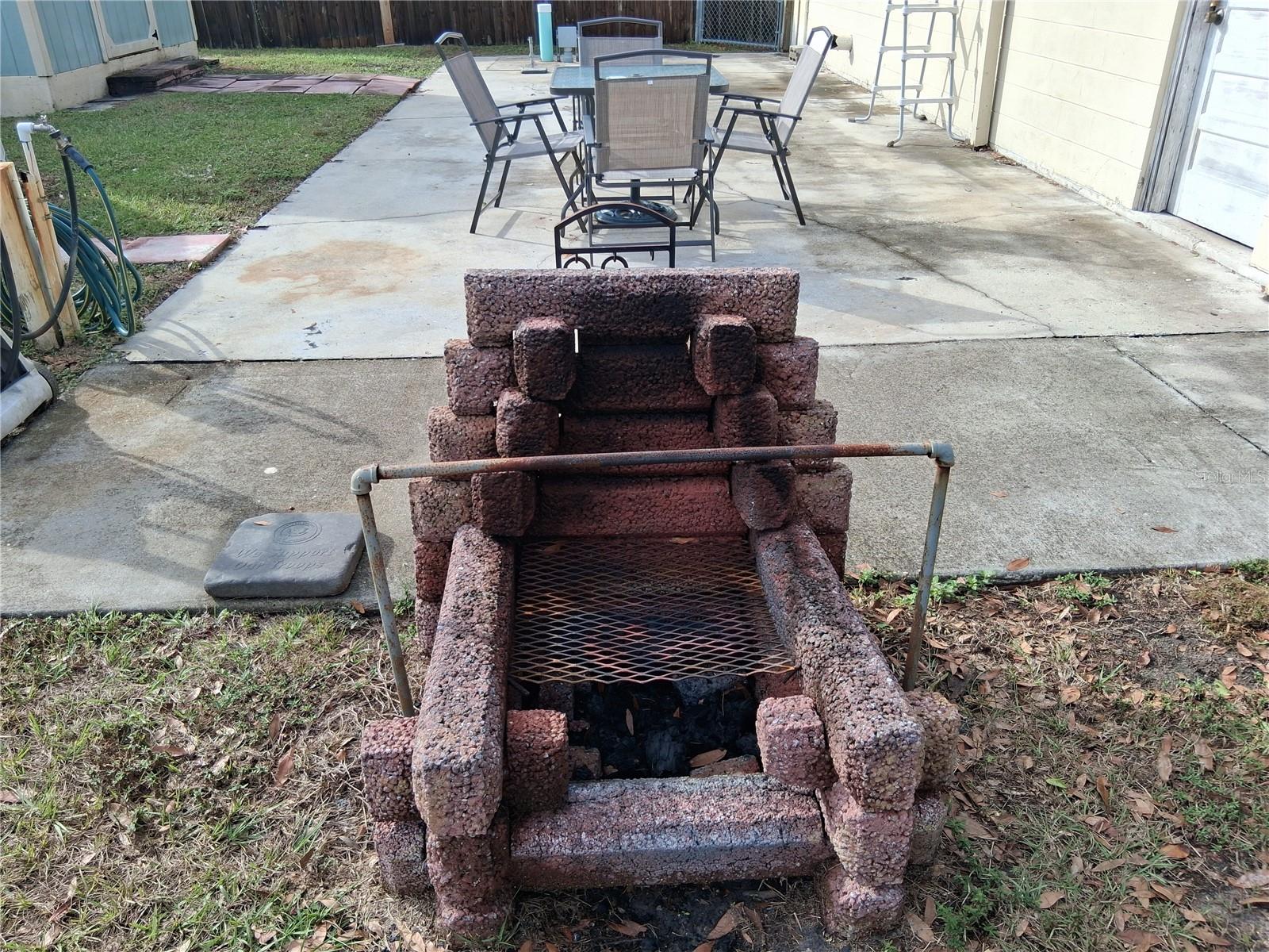 Image 11 of 51 For 522 Alderman Road