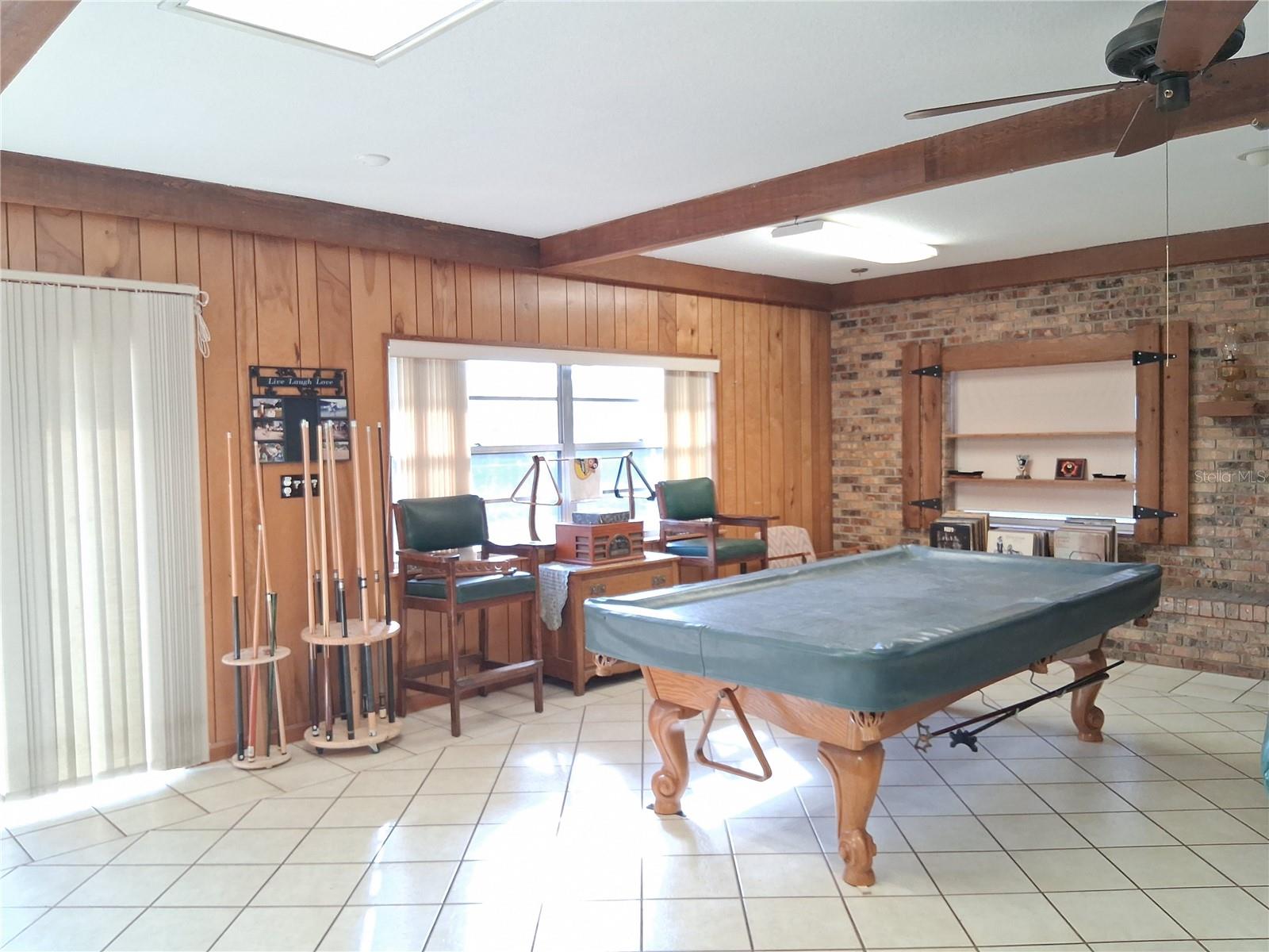 Image 18 of 51 For 522 Alderman Road