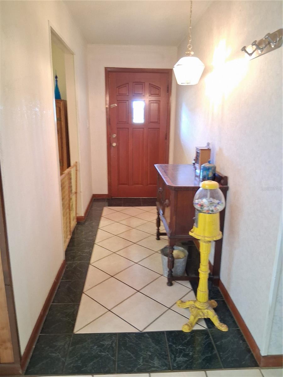 Image 23 of 51 For 522 Alderman Road