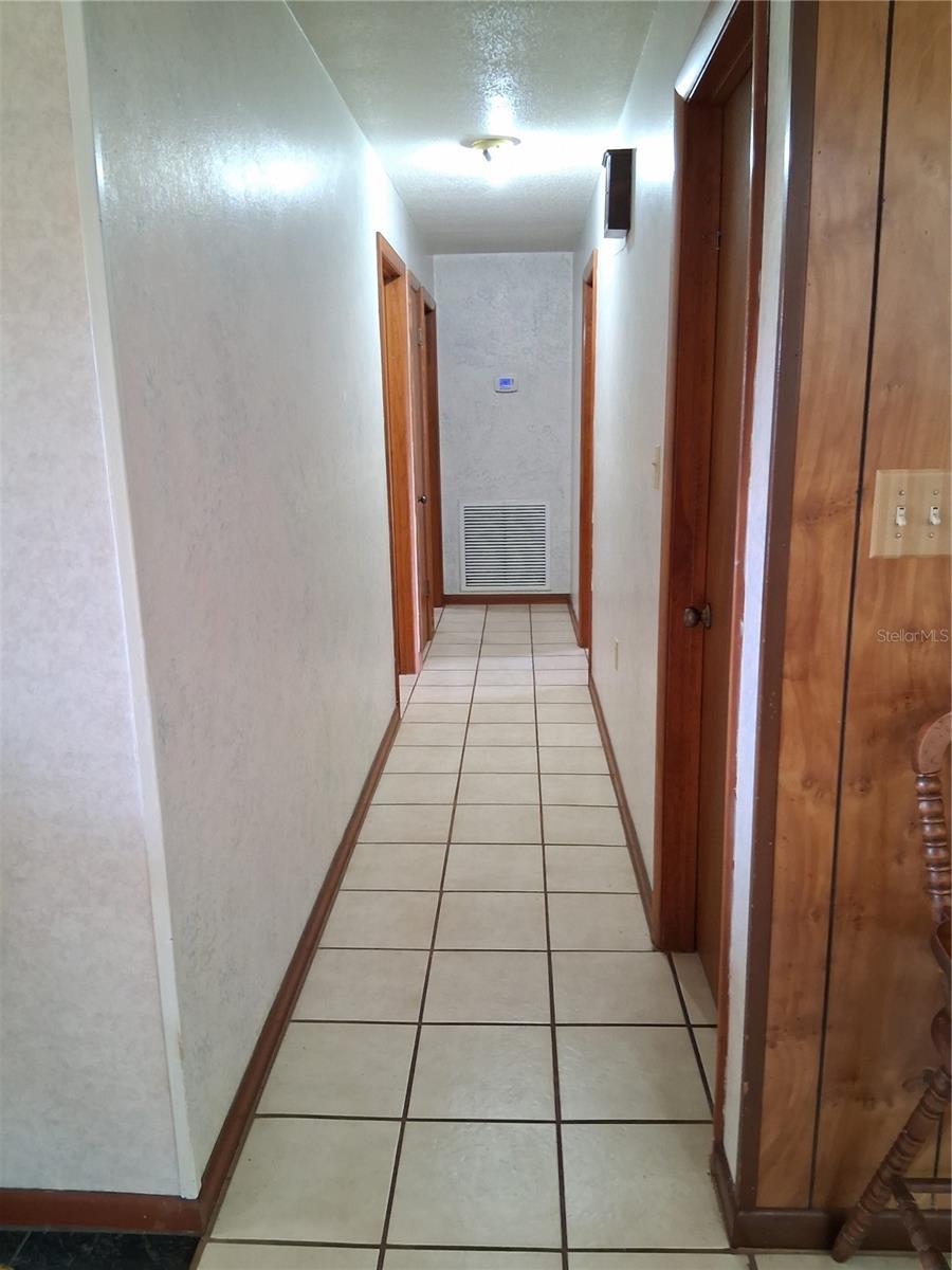 Image 26 of 51 For 522 Alderman Road