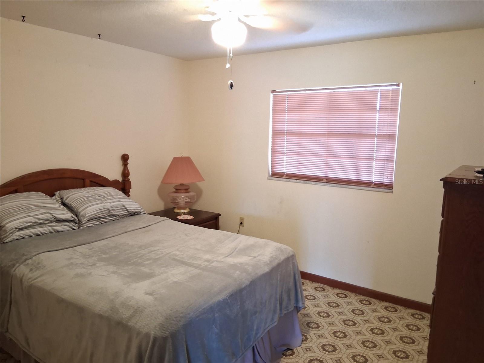 Image 29 of 51 For 522 Alderman Road