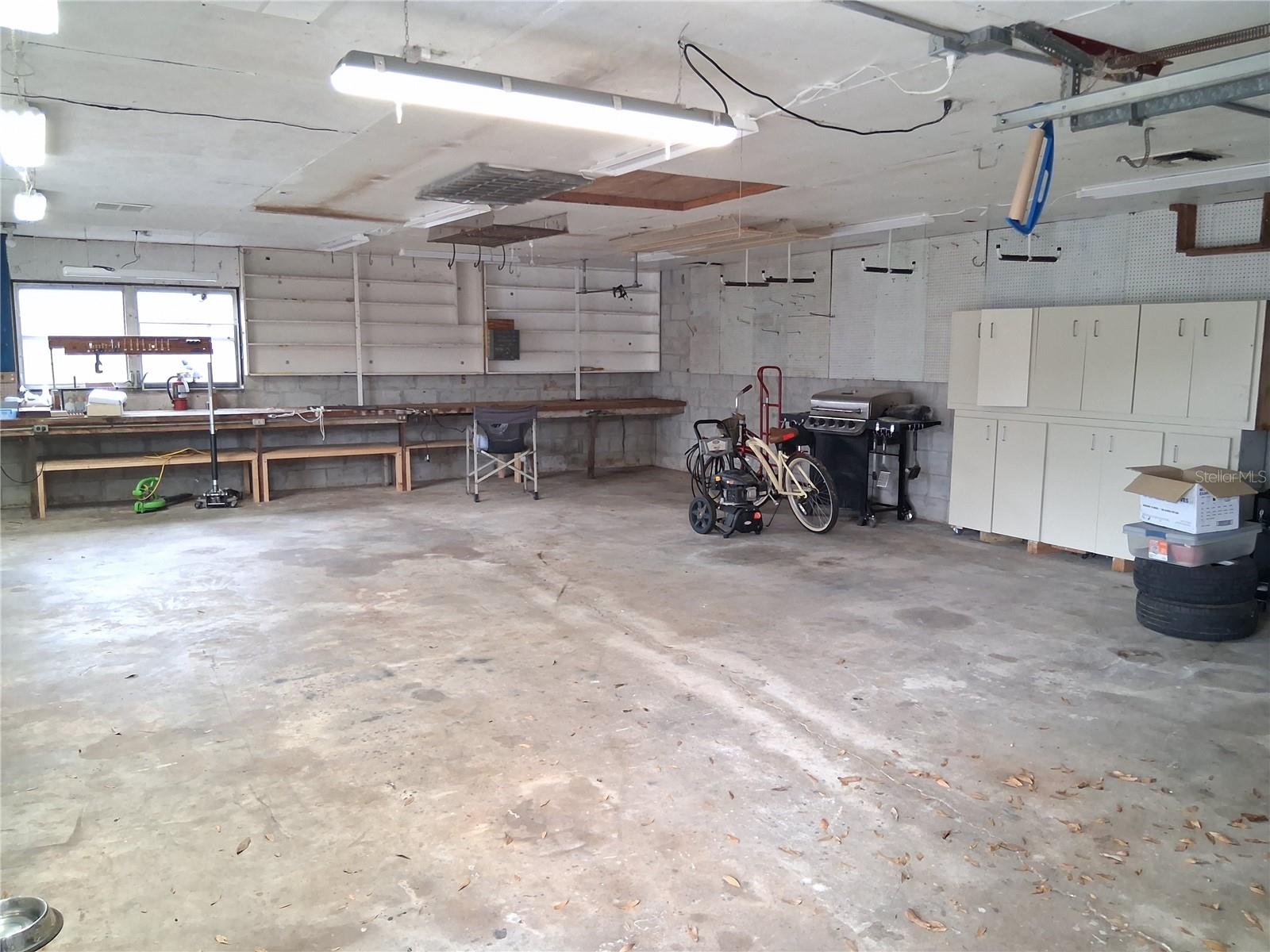 Image 4 of 51 For 522 Alderman Road