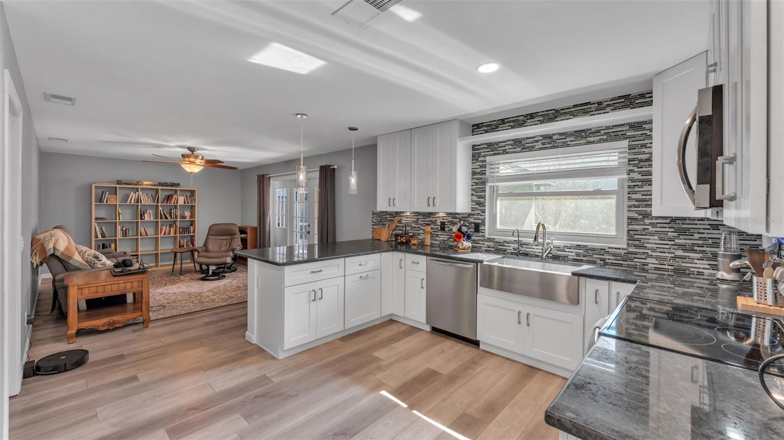 Image 14 of 32 For 1927 Kimball Court S