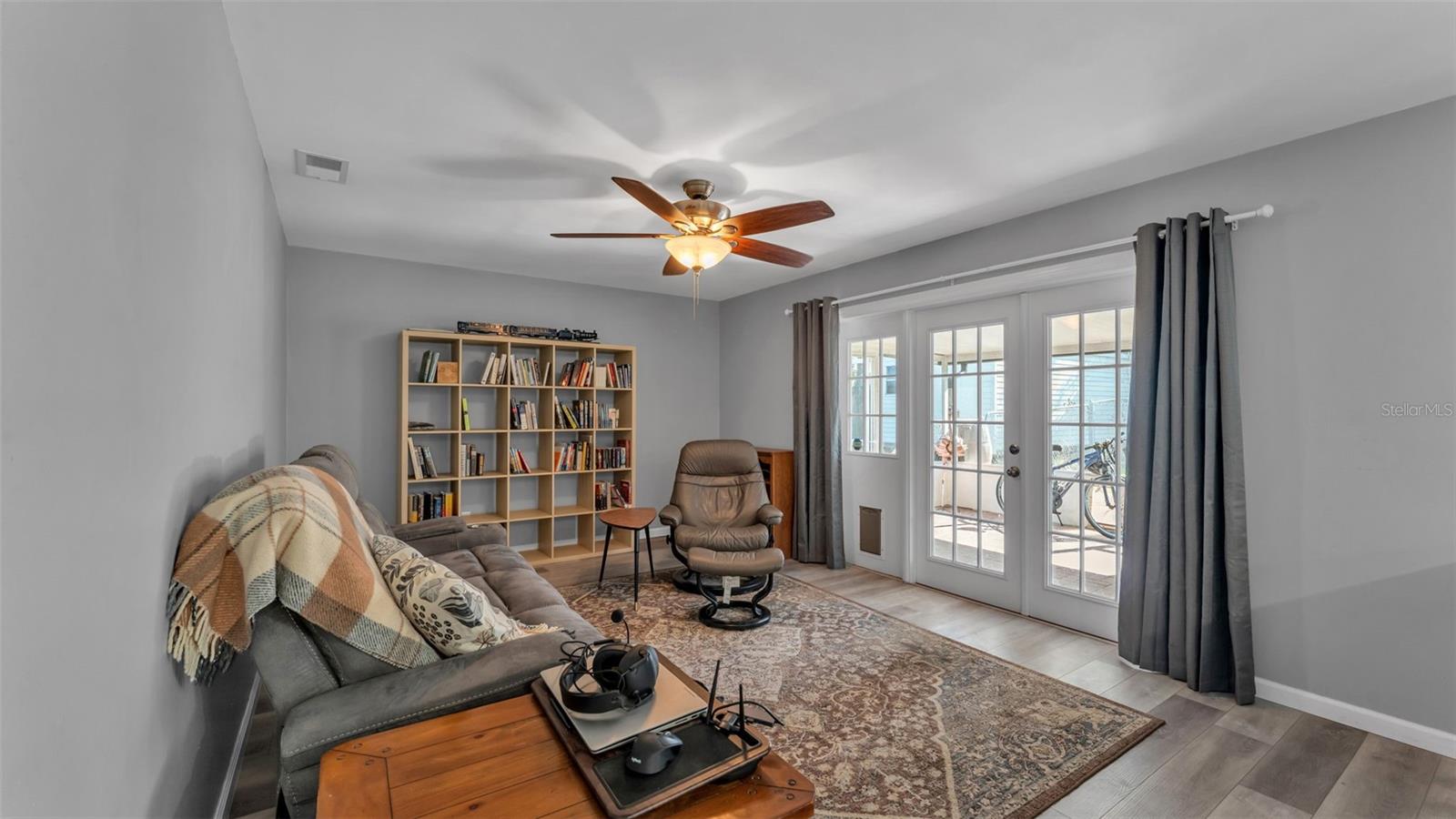 Image 15 of 32 For 1927 Kimball Court S