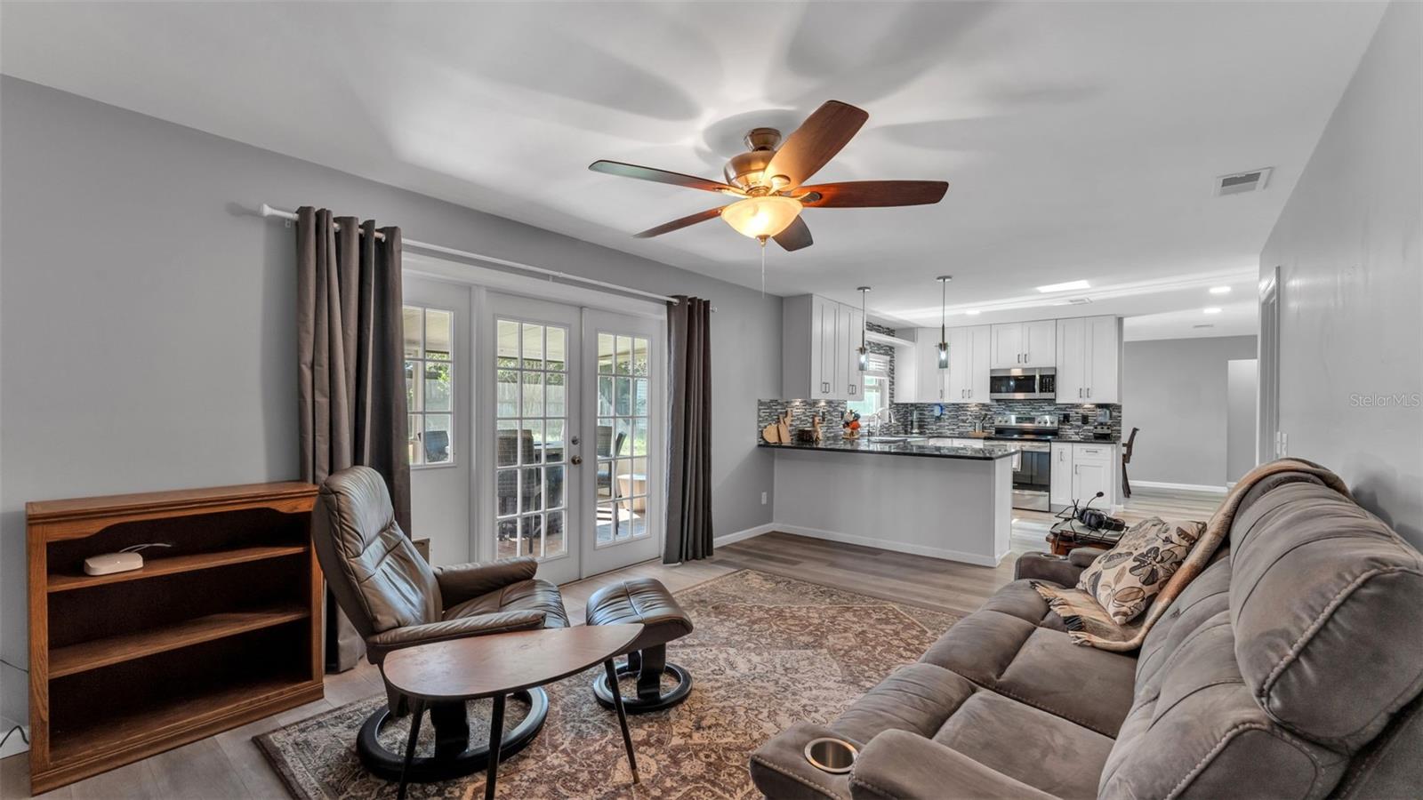 Image 16 of 32 For 1927 Kimball Court S