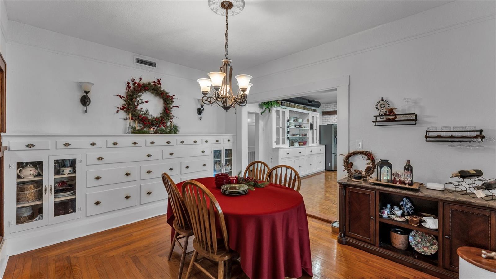 Image 16 of 57 For 2022 Lake Miriam Drive