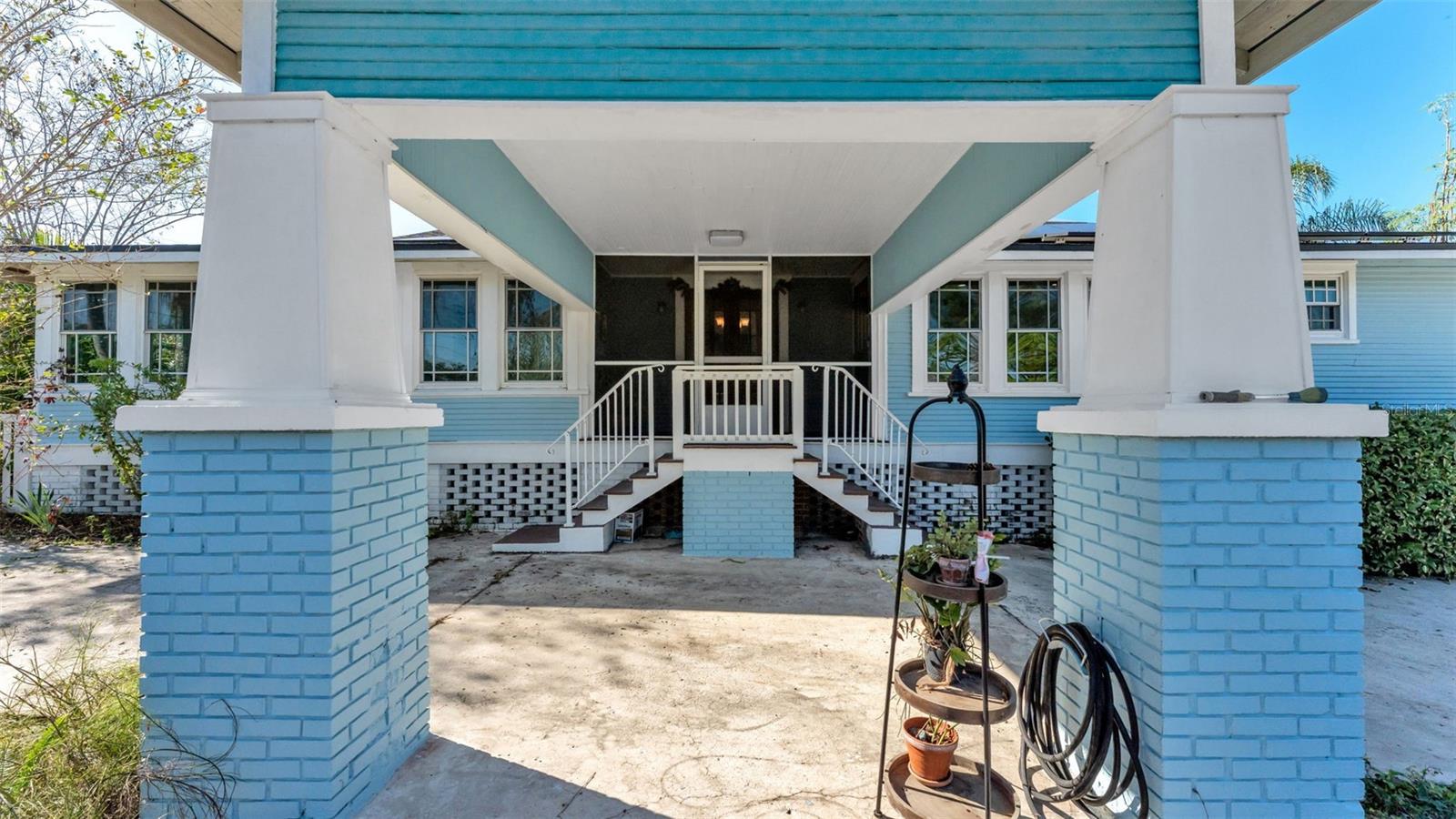 Image 2 of 57 For 2022 Lake Miriam Drive