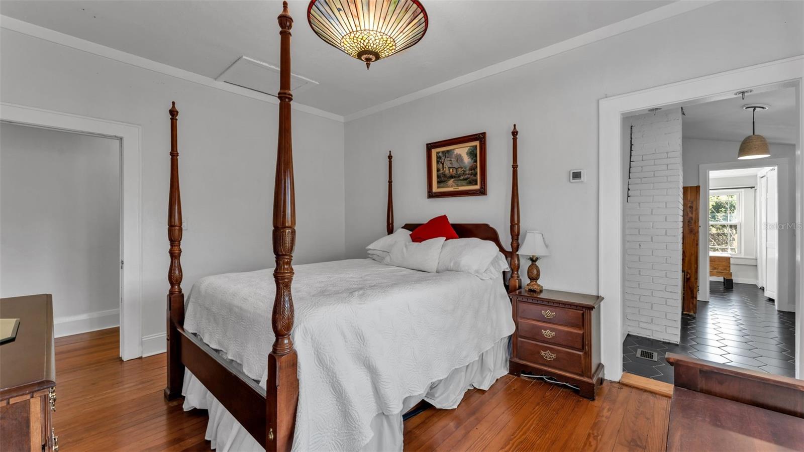 Image 29 of 57 For 2022 Lake Miriam Drive