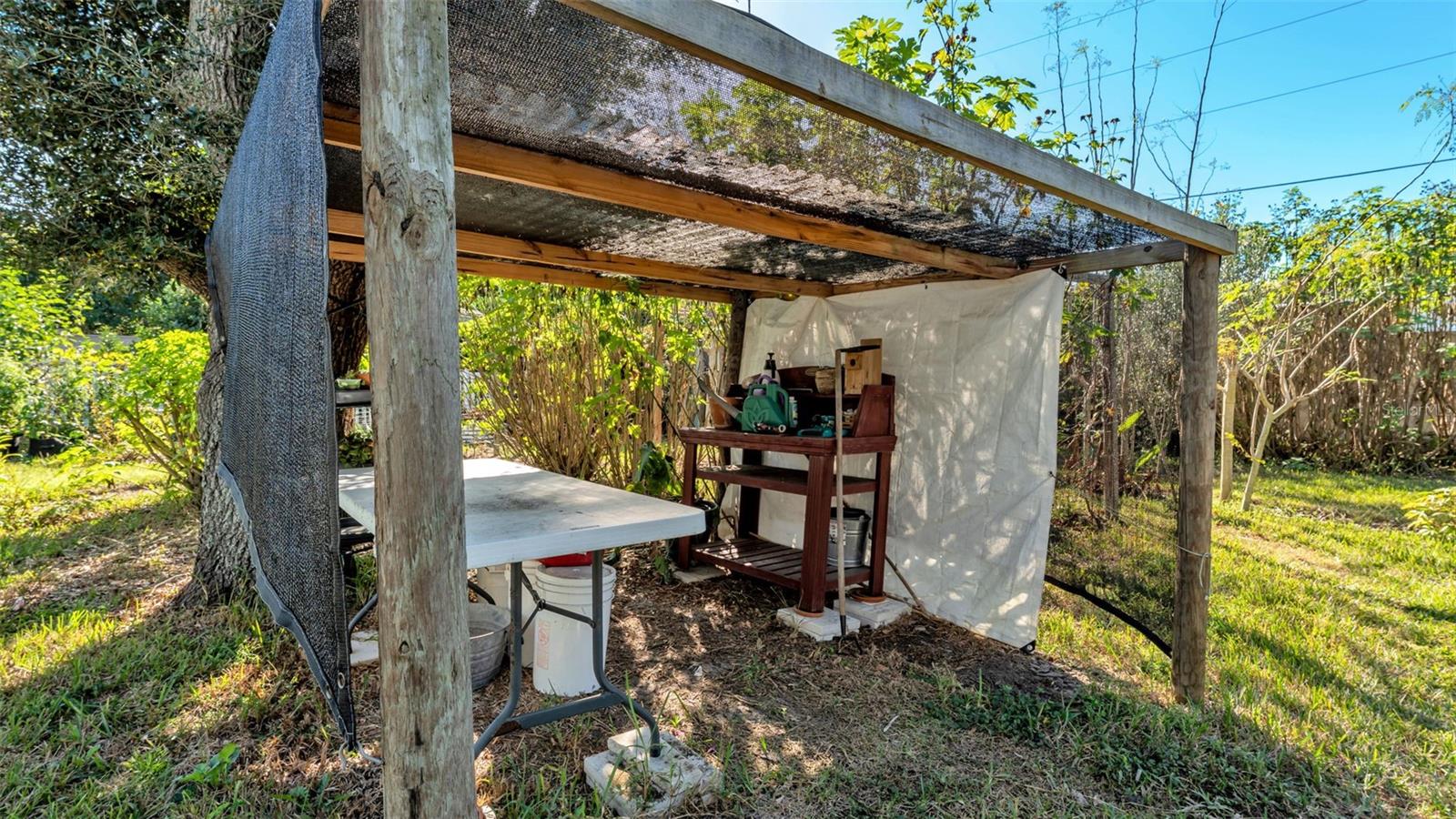 Image 49 of 57 For 2022 Lake Miriam Drive