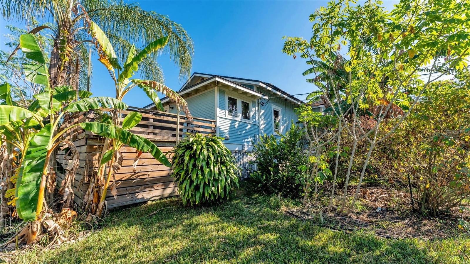 Image 53 of 57 For 2022 Lake Miriam Drive