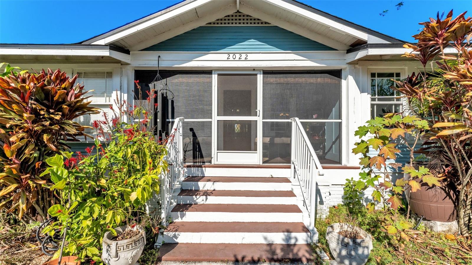 Image 6 of 57 For 2022 Lake Miriam Drive