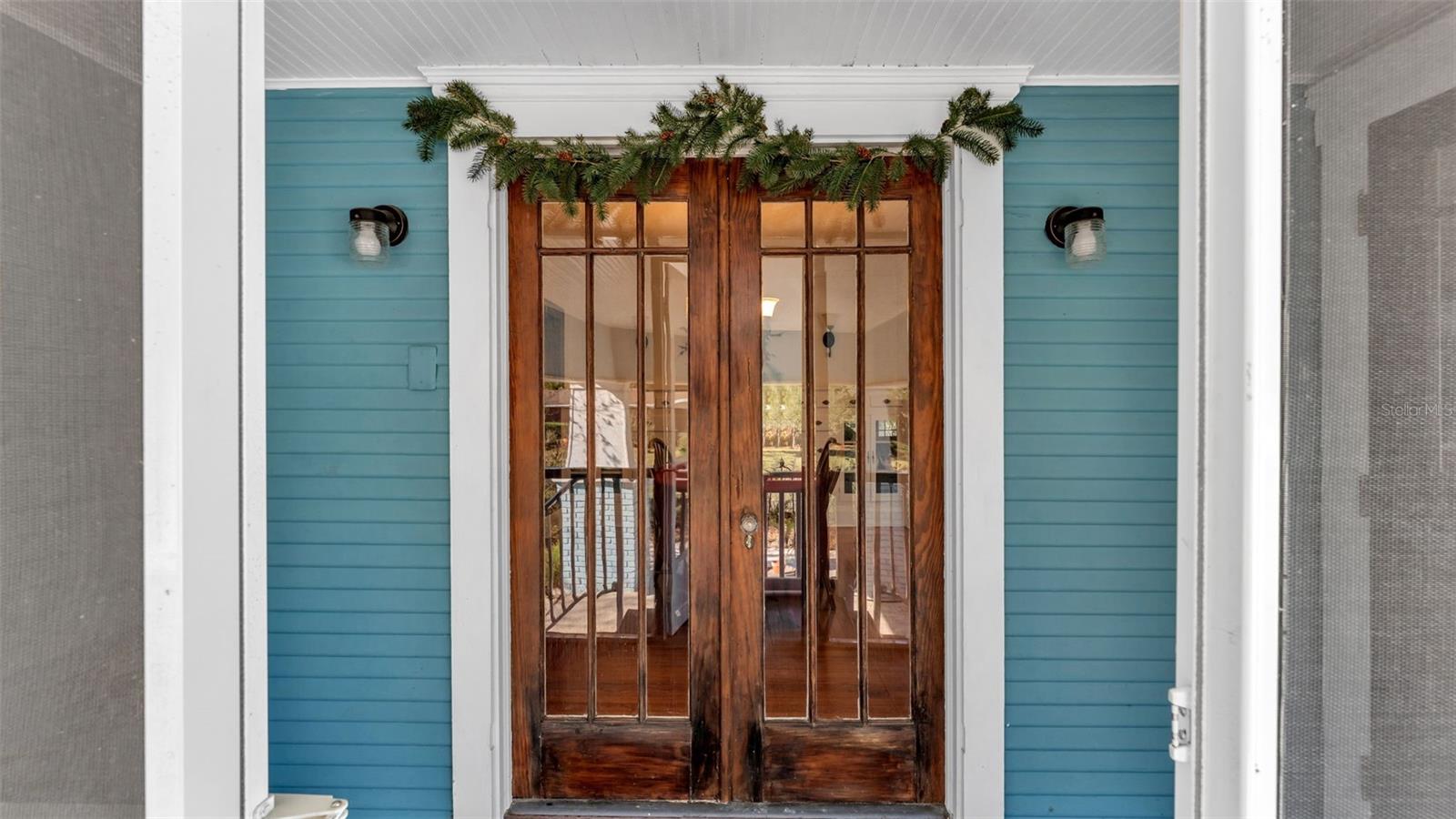 Image 7 of 57 For 2022 Lake Miriam Drive