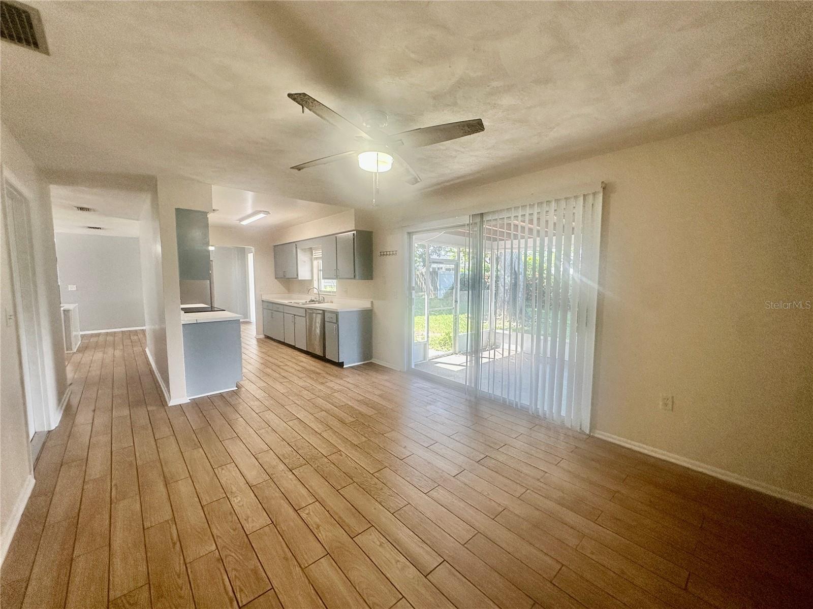 Image 10 of 22 For 141 Poe Drive