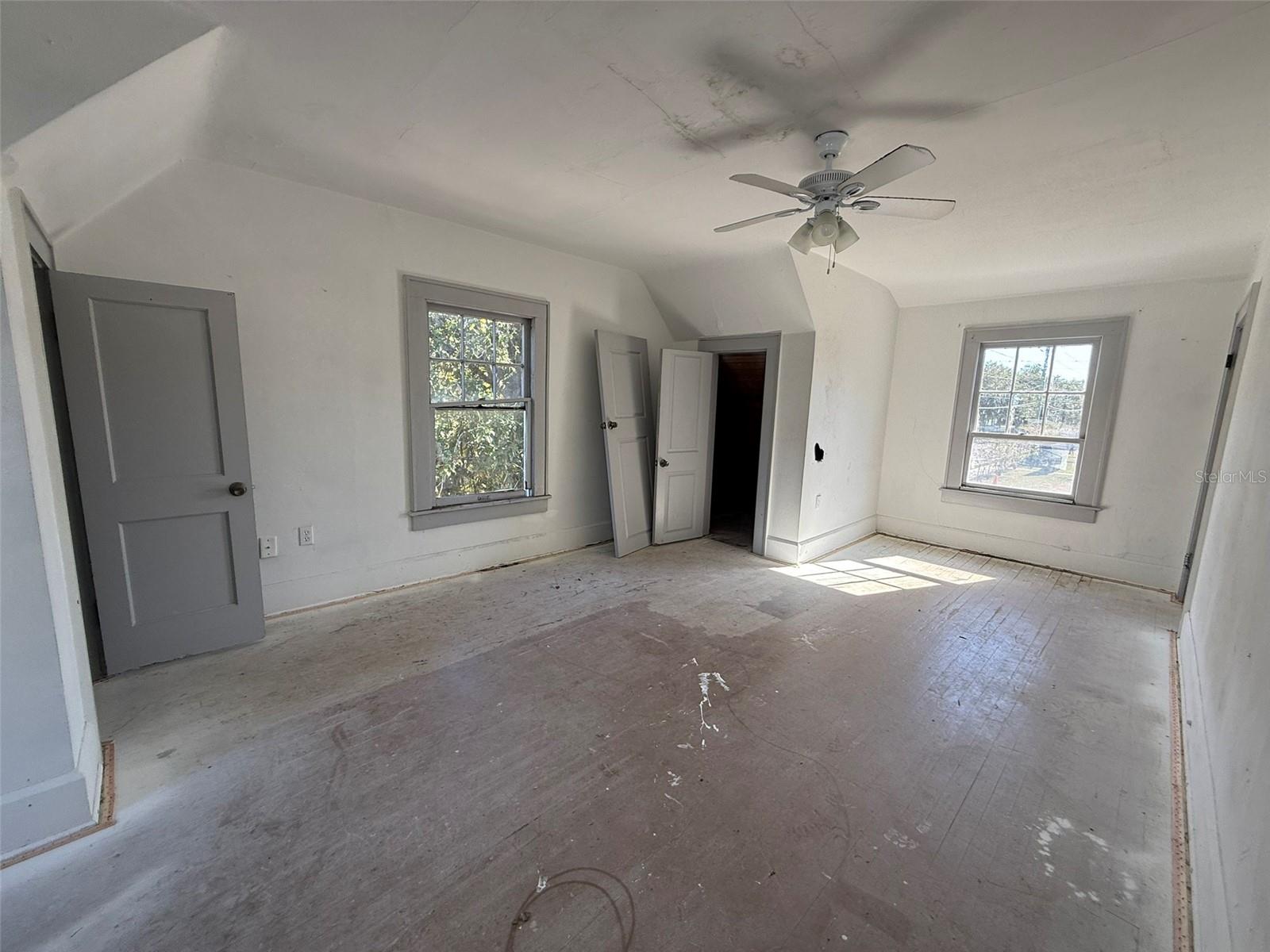 Image 10 of 15 For 1201 Oakhill Street