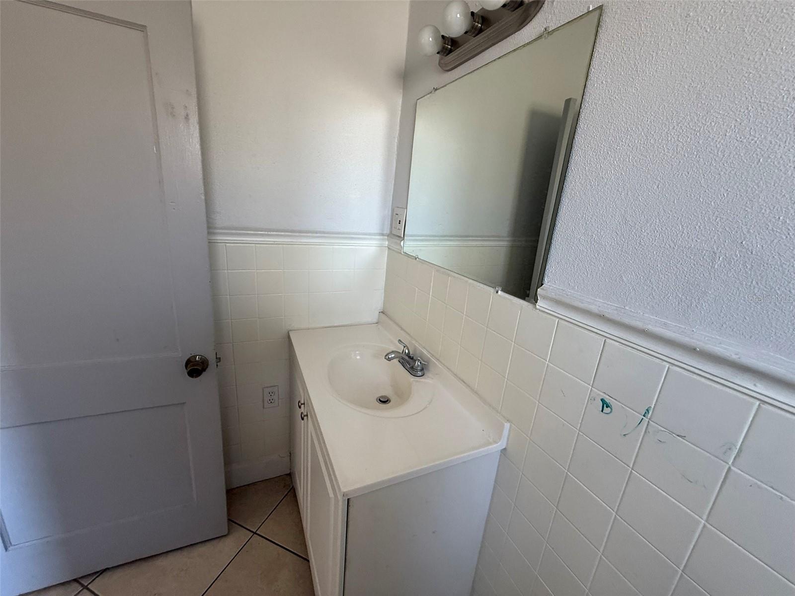 Image 13 of 15 For 1201 Oakhill Street