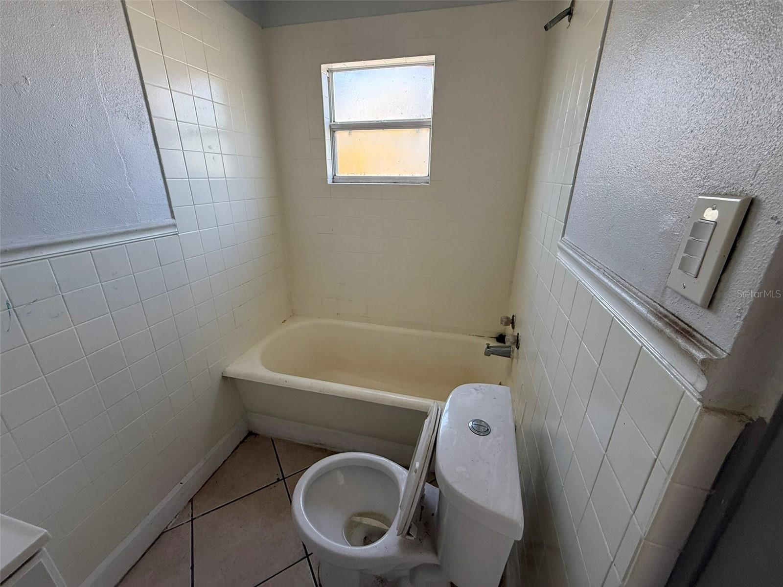 Image 14 of 15 For 1201 Oakhill Street