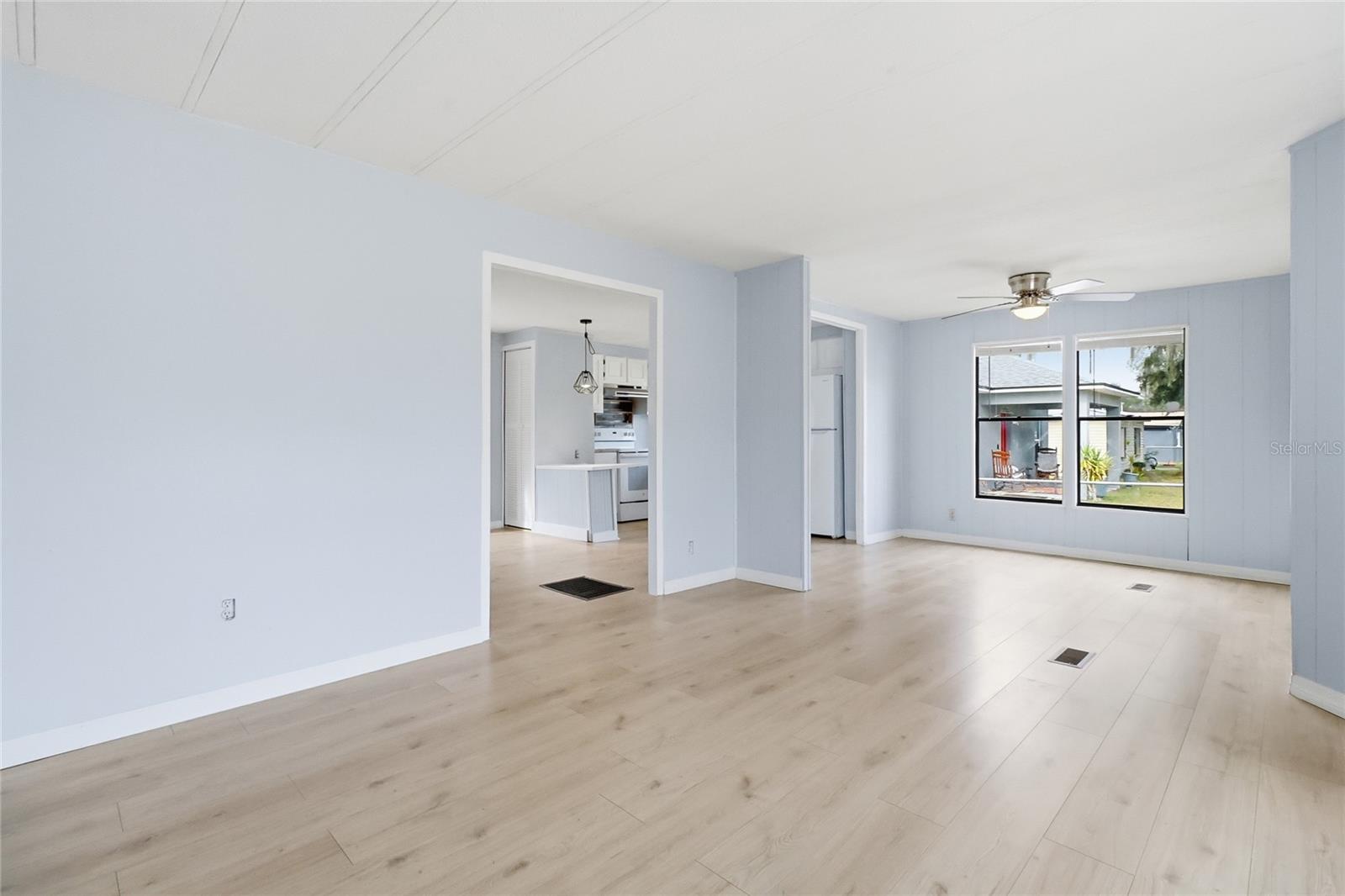 Image 10 of 40 For 419 Sunrise Boulevard