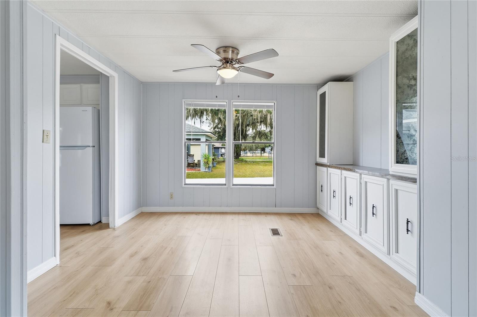 Image 11 of 40 For 419 Sunrise Boulevard