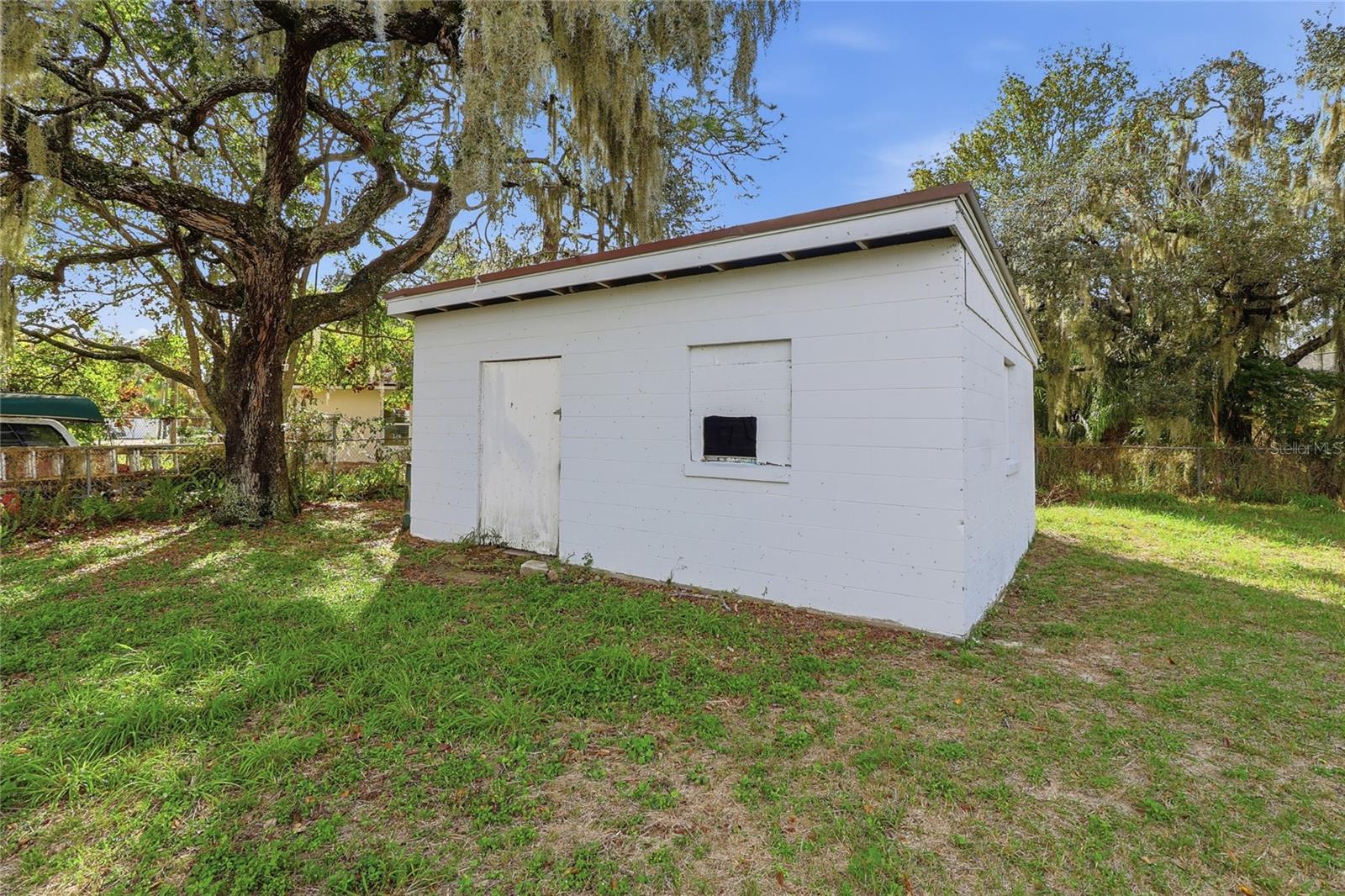 Image 34 of 40 For 419 Sunrise Boulevard