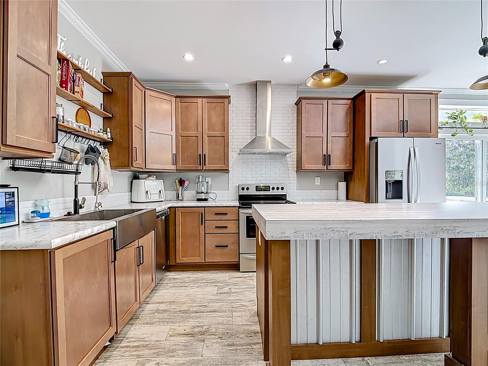 Image 18 of 60 For 1554 Lunn Woods Trail