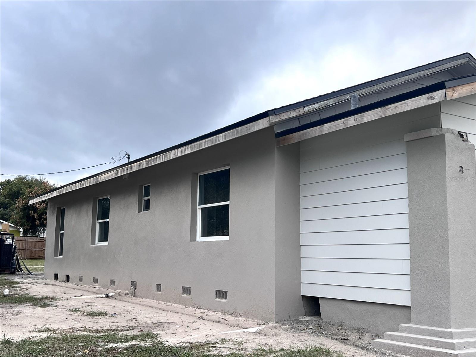 Image 14 of 15 For 1104 Lakeshore Drive