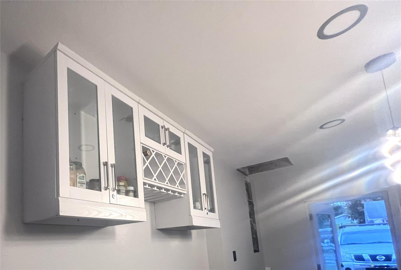 Image 7 of 15 For 1104 Lakeshore Drive