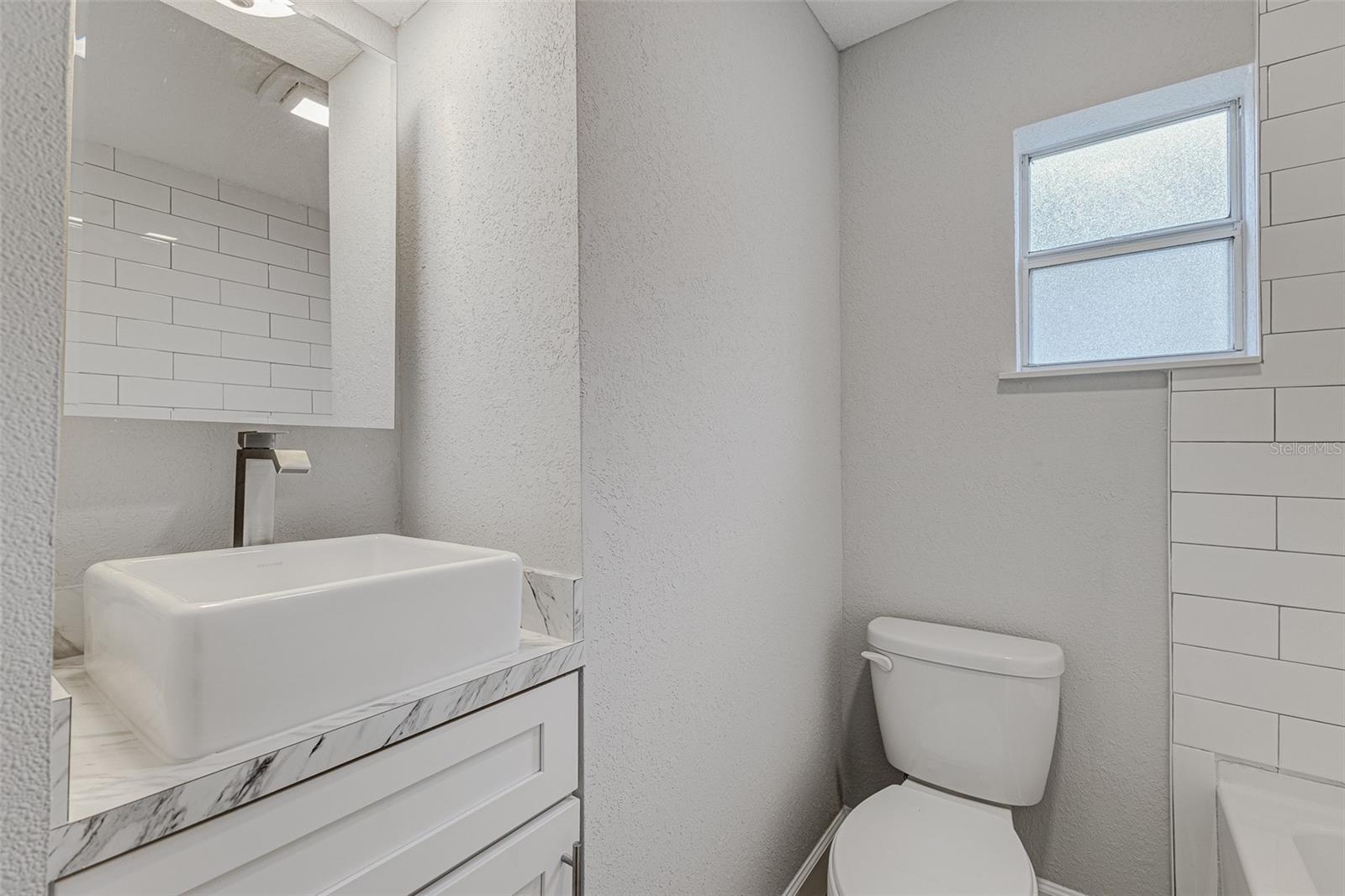 Image 11 of 15 For 9 1st Street Se