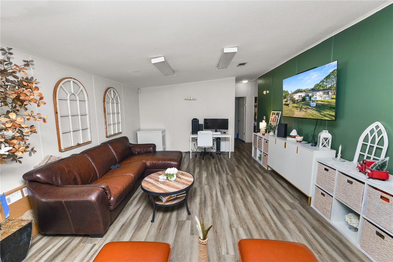 Image 13 of 56 For 11516 Tuten Loop