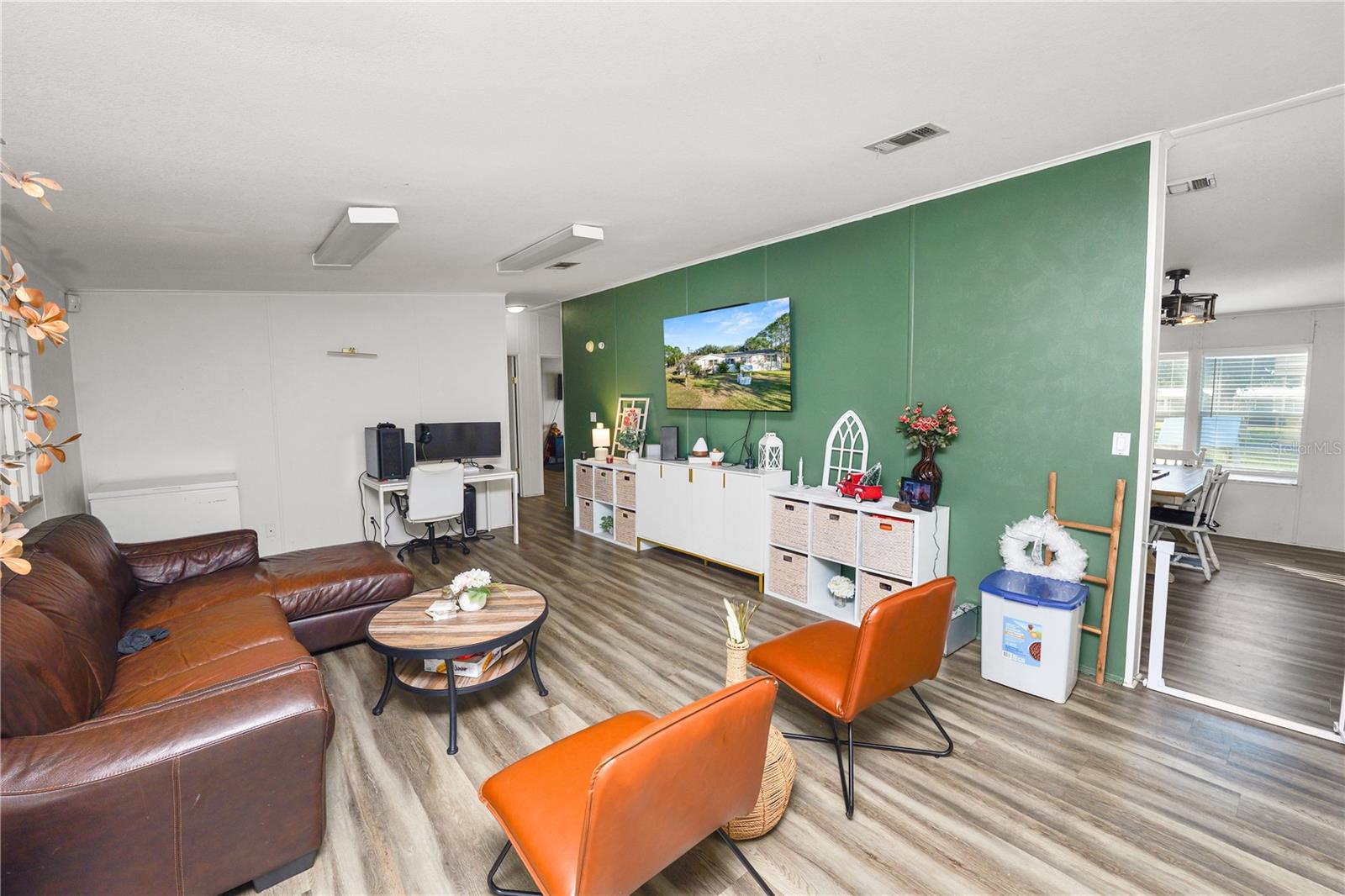 Image 15 of 56 For 11516 Tuten Loop