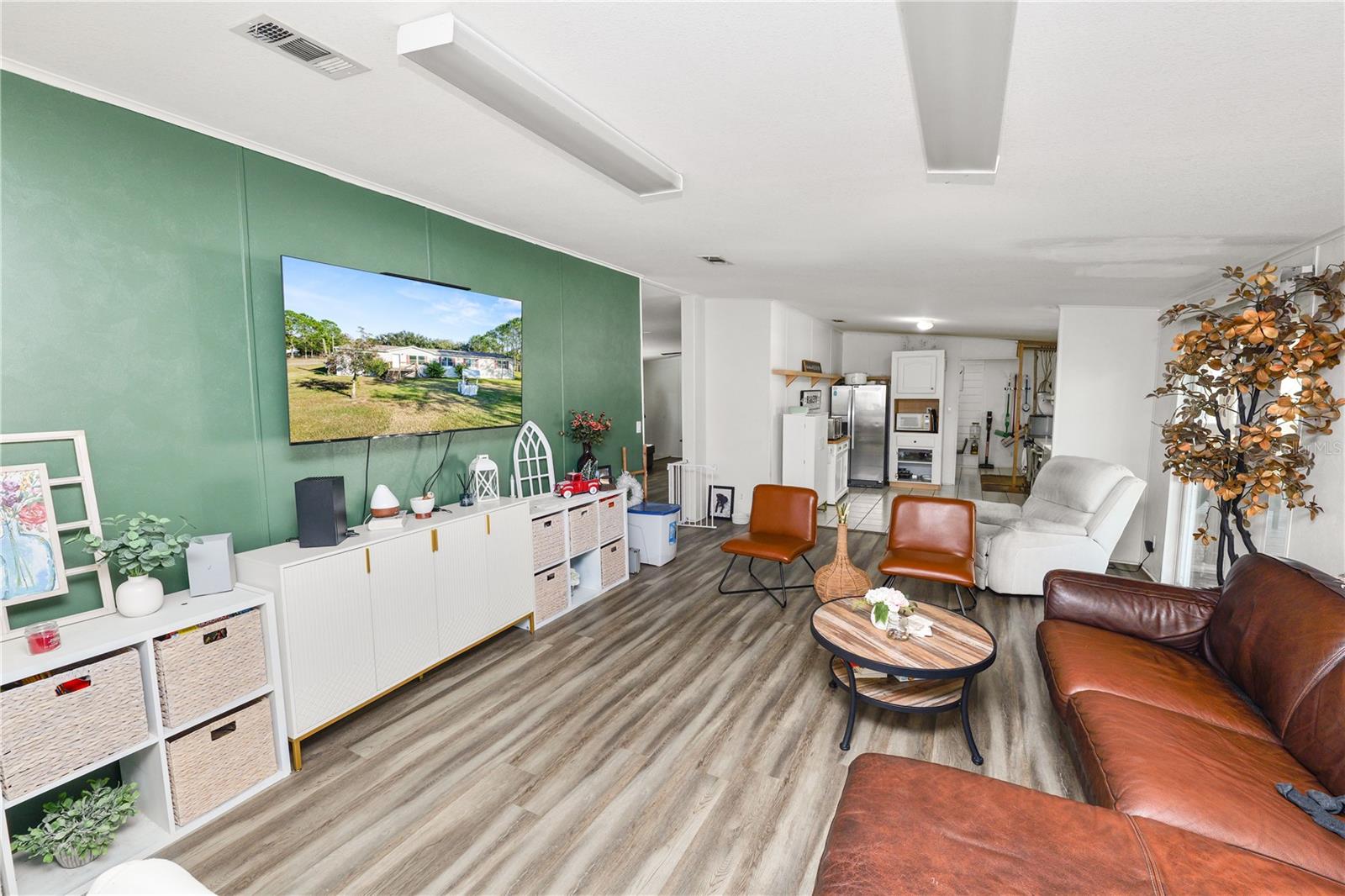 Image 16 of 56 For 11516 Tuten Loop