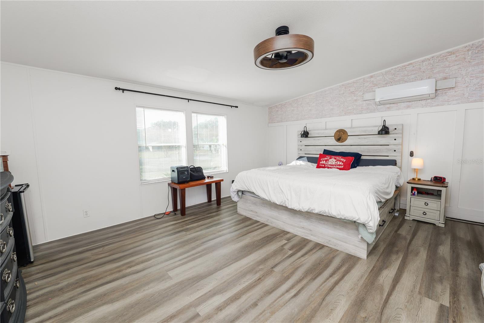 Image 20 of 56 For 11516 Tuten Loop