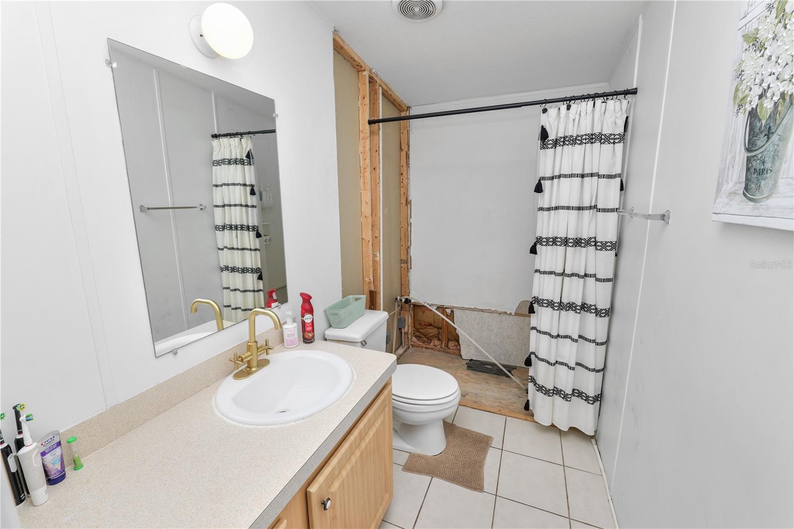 Image 28 of 56 For 11516 Tuten Loop